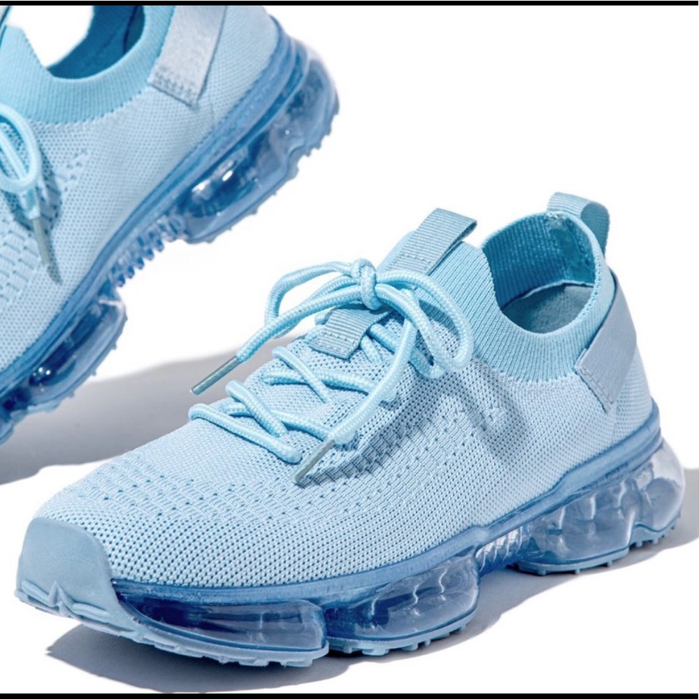 Baby Blue Bubble AirCushion LaceUp Sneakers